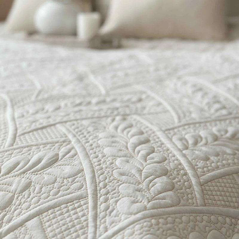 Quilted Bedspread 220x240cm (Cream) image 0